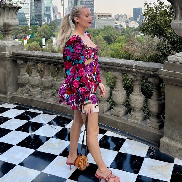 For Love & Lemons scarlet mini dress floral cut out print NWT size Small - Picture 4 of 13